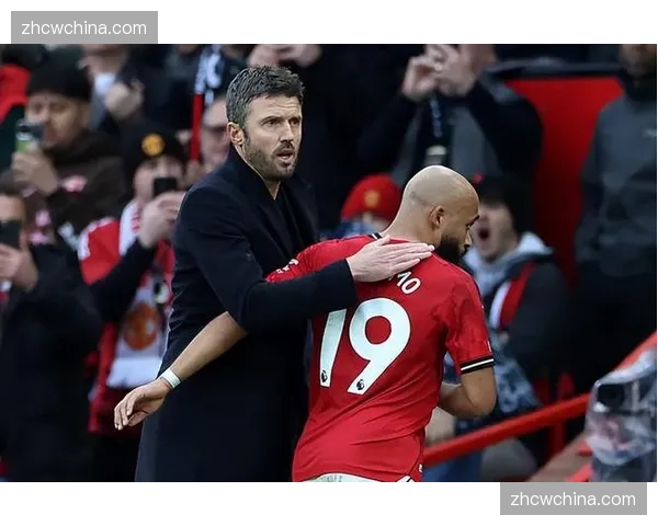 曼联场均控球率53.5%靠反击效率，卡里克战术侧重攻防转换